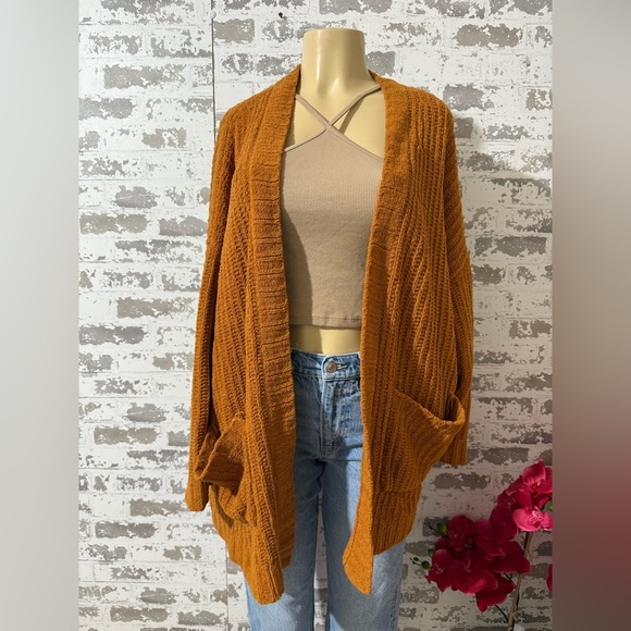 American Eagle Outfitters Warm Brown Cardigan - Picture 2 of 6